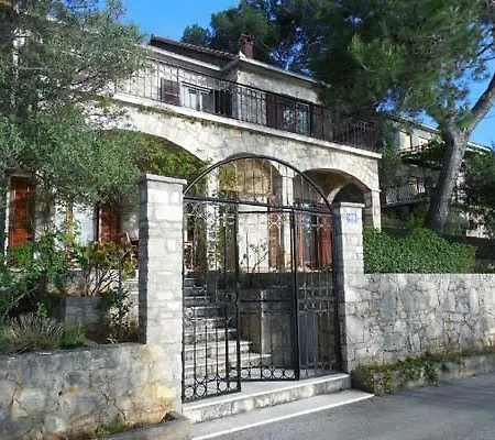 Avb Milena Villa *